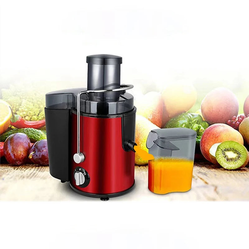 Roter und schwarzer Hochleistung-Zentrifuge-Saftpresse mit frischem Obst wie Äpfeln, Zitrusfrüchten und Kiwi.