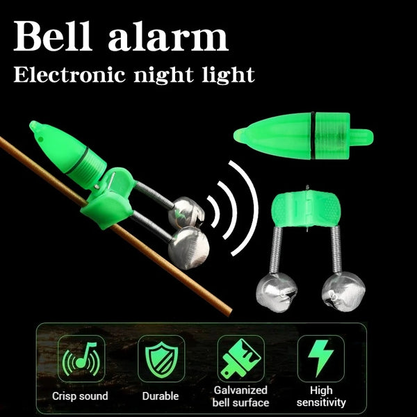 Grünes elektronisches Nachtlicht-Klingel-Alarmgerät neben einer Angelrute Spitze