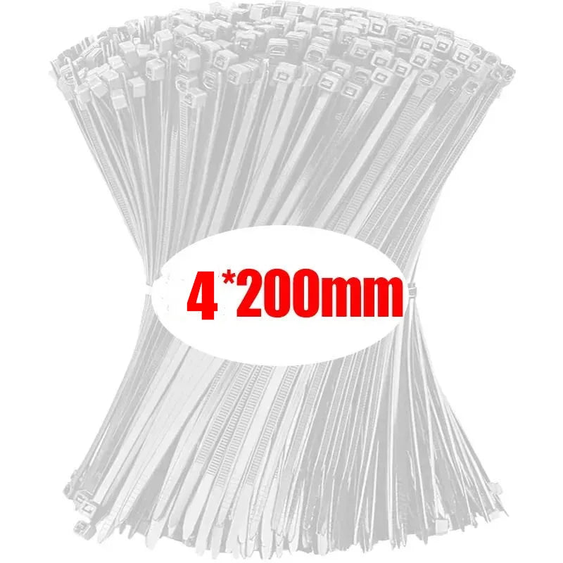 Un paquete de ataduras de nylon ajustables, color plata o gris.