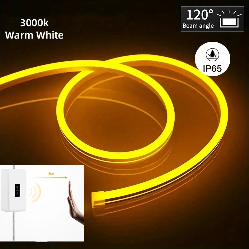 شريط إضاءة نيون أصفر LED يتوهج على خلفية داكنة، يبرز زاوية الشعاع 120 درجة ومقاومة IP65