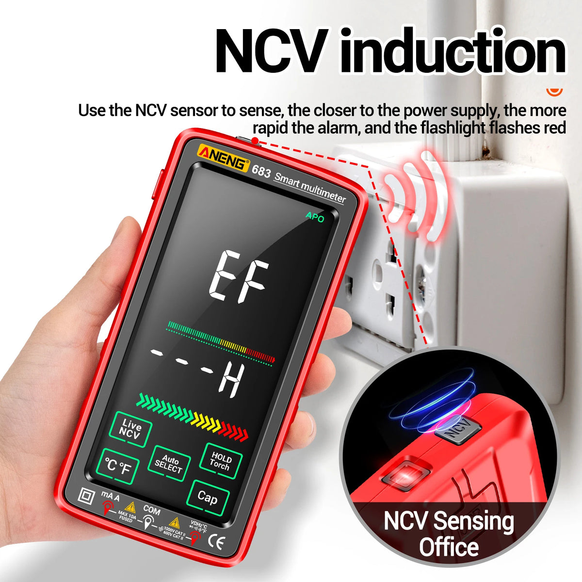 Eine Hand hält ein rotes digitales Multimeter mit NCV-Sensorfunktionen in der Nähe einer Steckdose.