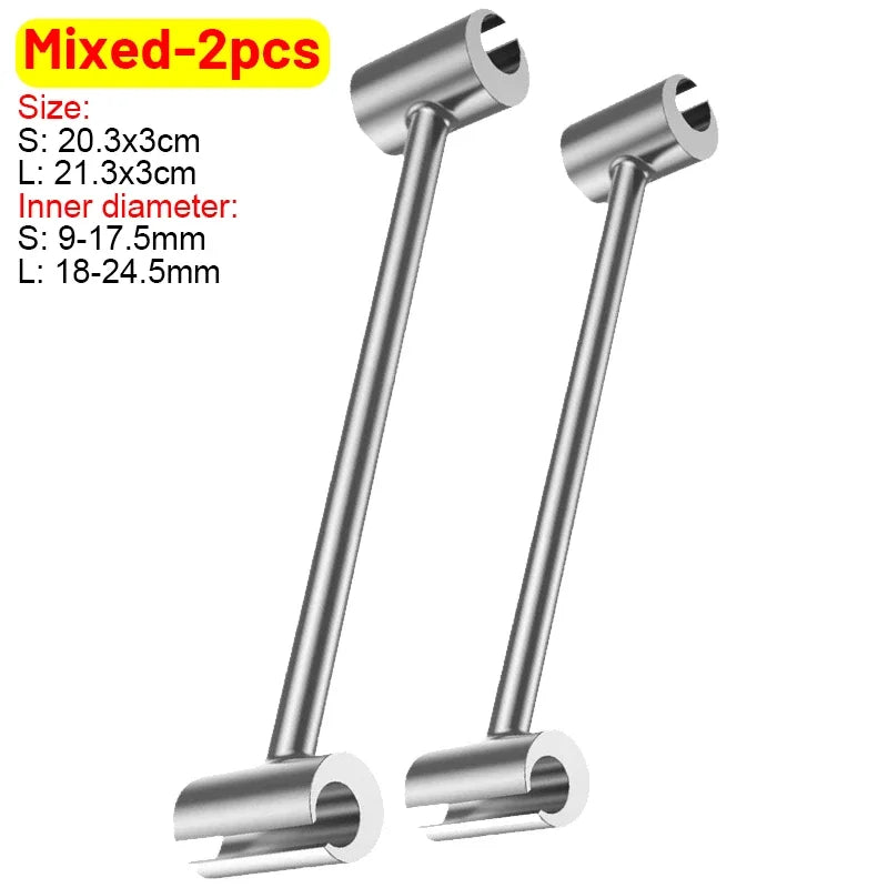 Un couple de chevilles d'ajustement pour joints de porte doubles extrémités en argent avec tailles et longueurs spécifiées.