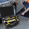 Une boîte à outils portable avec insert protecteur, ouverte montrant divers outils à l'intérieur.