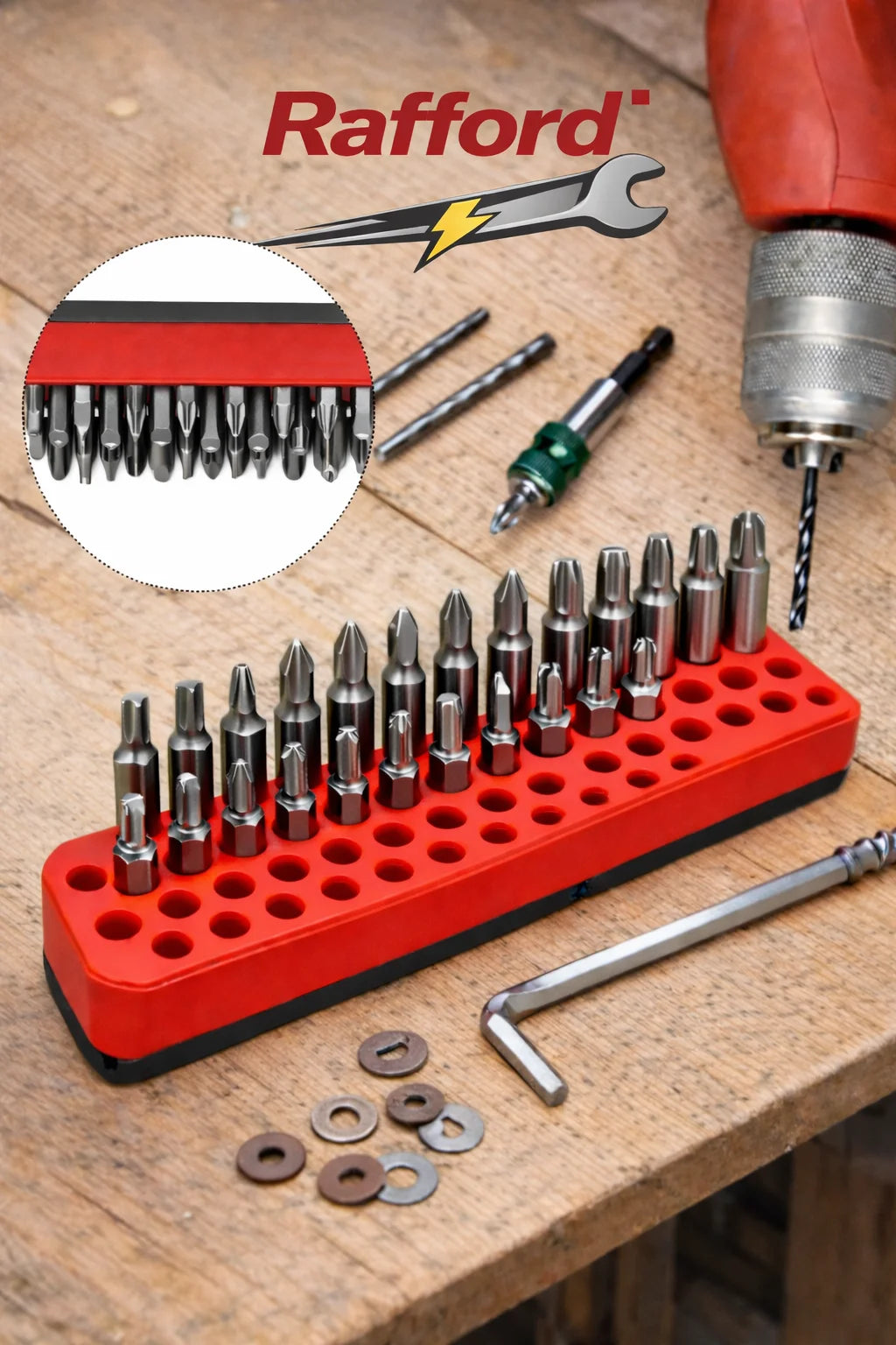 Rotes, schweres Steckzoll-Aufbewahrungssystem und ein Satz Präzisions-Schraubendreher auf einer Holzoberfläche.