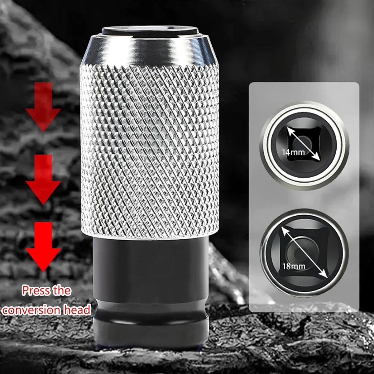Perceuse universelle argentée avec adaptateur marteau et têtes interchangeables.