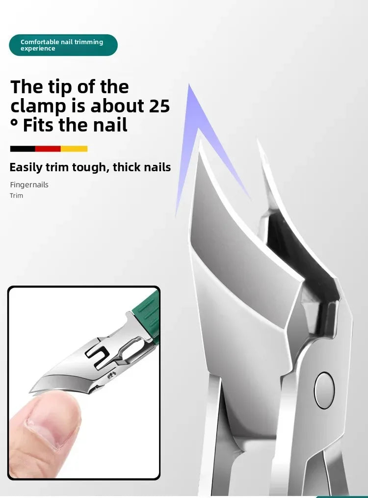 Gros plan d'un coupe-ongles professionnel en acier inoxydable en train de tailler un ongle de doigt.