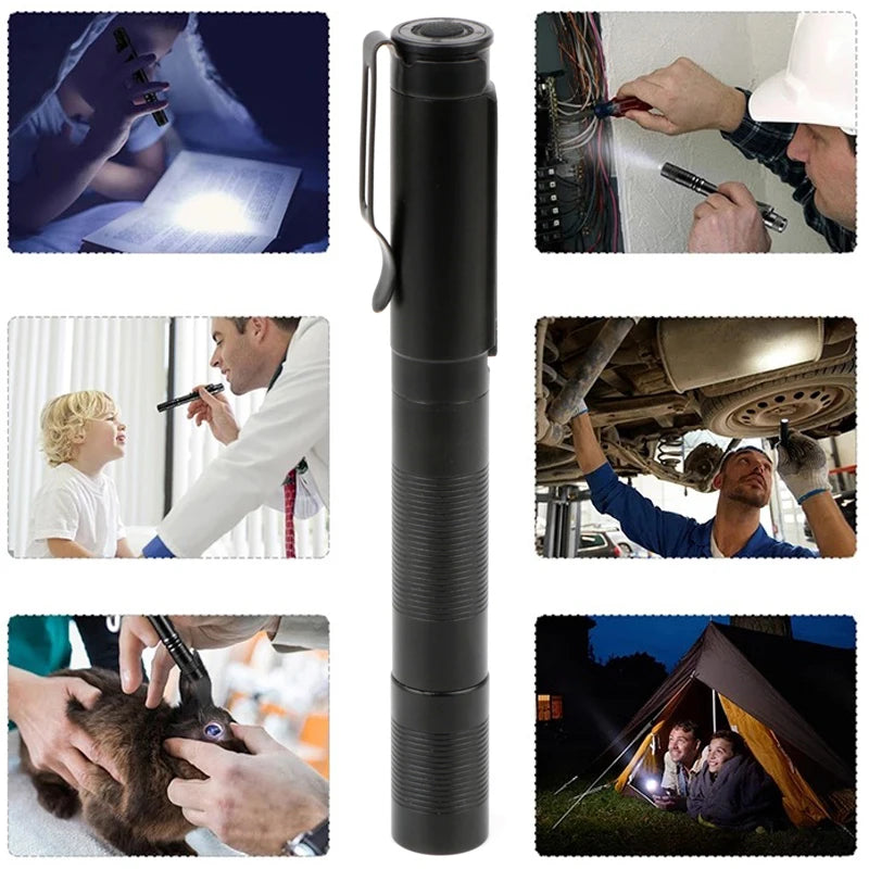 Lampe torche LED noire avec zoom et batterie rechargeable USB, montrée dans divers contextes.