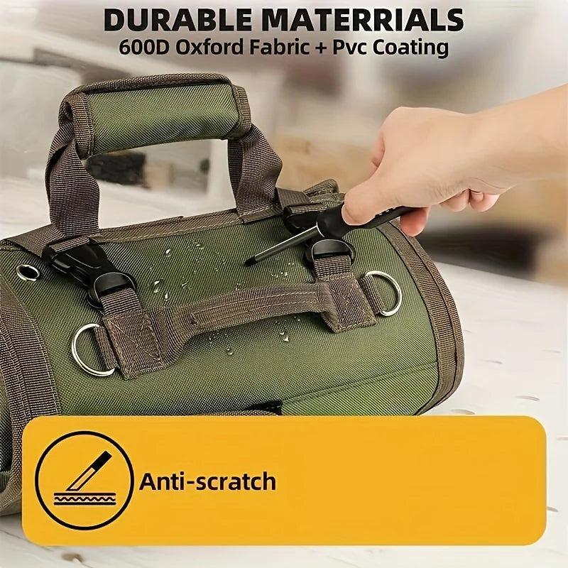 Nahaufnahme einer olivgrünen Roll-up-Werkzeugtasche aus strapazierfähigem Oxford-Stoff mit PVC-Beschichtung.