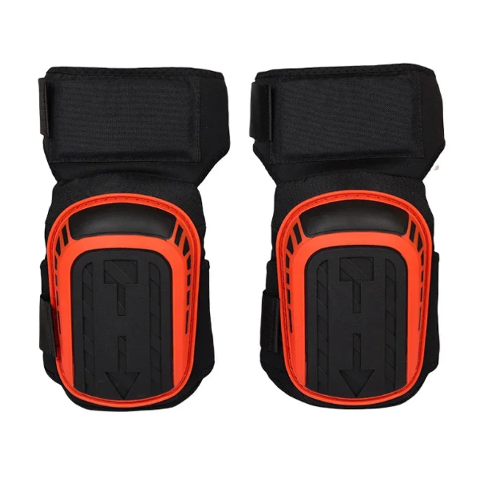 Un paire de genouillères en gel lourd noir et orange pour la protection.