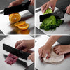 Manos cortando ingredientes como cítricos y lechuga en una tabla de acero inoxidable con un cuchillo negro.