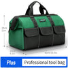 Una bolsa de herramientas profesional verde oscuro y negra con compartimentos acolchados, vista desde arriba.