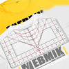 Weiher Ausrichtleitungsblatt für das Heat-Pressen von T-Shirts, mit Messlinien und Diagramm.