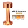 مصباح مكتبي يعمل بشحن USB معدني بلون النحاس مع خاصية ضوء ثلاثي الألوان.