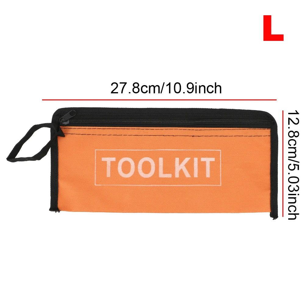Orange Canvas-Werkzeugkoffer mit schwarzem Zierrand und rotem L-Logo.